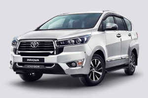 Innova Crysta Taxi in North Goa